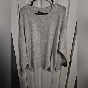 Vince Camuto sweater